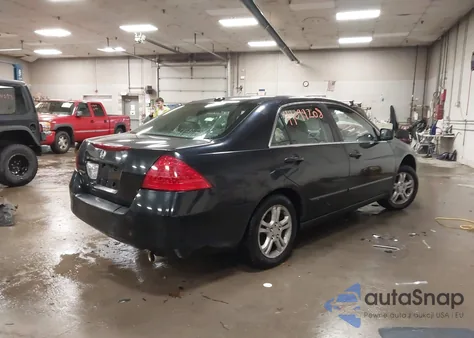 2007 Honda Accord 2.4 Ex z USA, uszkodzony, nr VIN 1HGCM568X7A139294